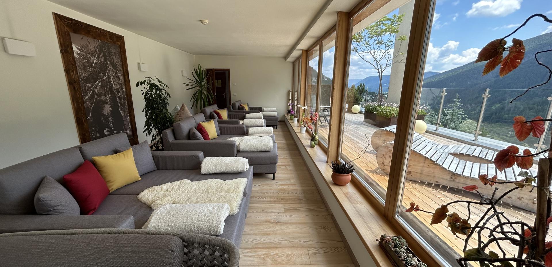 Relaxation room with panoramic views